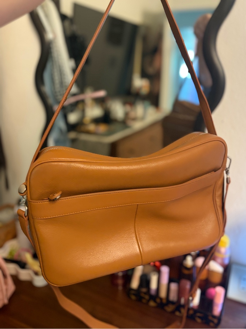 Siena Classic Genuine Leather Bag. Made in Italy. Viral on tik tok. - Picture 4 of 5